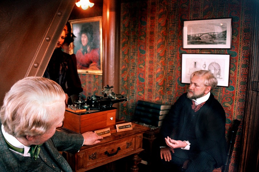 Escritório - Gustave EIffel (Gustave Eiffel and Edison)